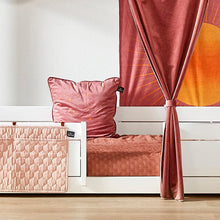 Load image into Gallery viewer, LIFETIME Kidsrooms Accessory Kvadratisk pude måne/sol - Sunset Dreams
