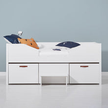 Load image into Gallery viewer, WEBBUTIK - LIFETIME Kidsrooms Beds &amp; Accessories Cool Kids enkeltseng med 2 skuffer og skammel 90 cm
