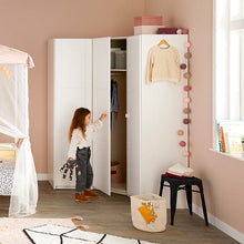 Load image into Gallery viewer, LIFETIME Kidsrooms Wardrobe Hjørneklædeskab med hylder og bøjlestang
