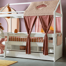 Load image into Gallery viewer, LIFETIME Kidsrooms Bed Front Lang sengehest med gitter 154 cm
